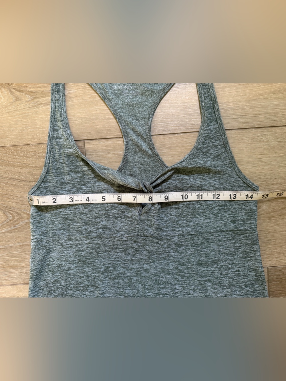 BEYOND YOGA Featherweight Spacedye Twist Front Muscle Tank EUC - Picture 2 of 5